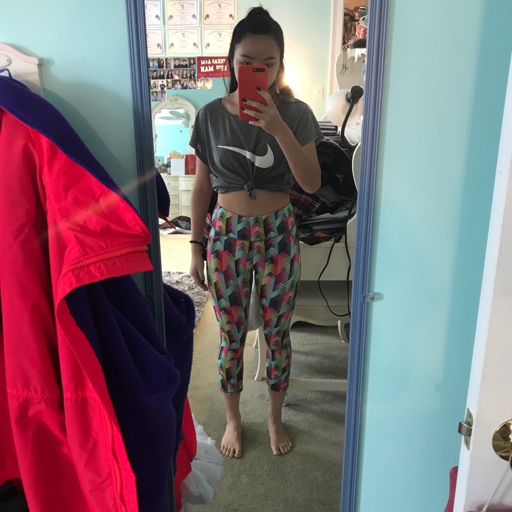 Geometric colorful patterned leggings
